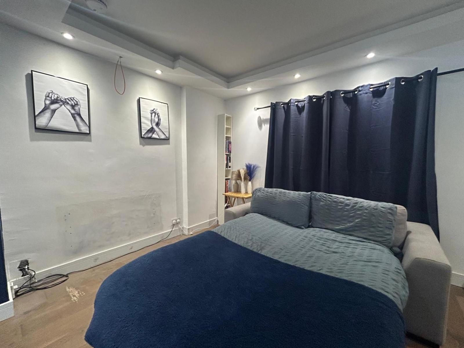 Wandworth, South Deluxe King 2 Проживание в семье Лондон